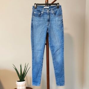 Levi's 721 High Rise Skinny Jeans
